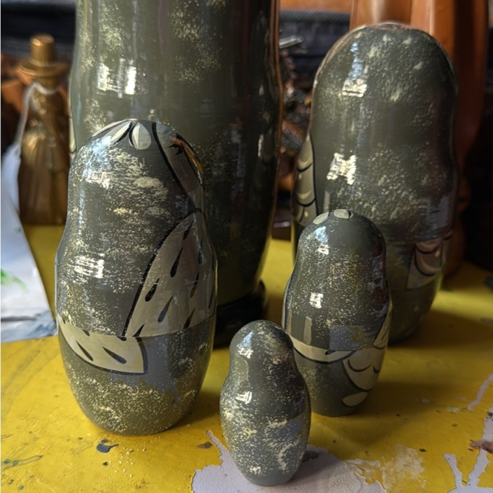 Heka Naturals Russian Nesting Dolls, 5 Traditional Matryoshka |wooden dolls - Picture 3 of 5